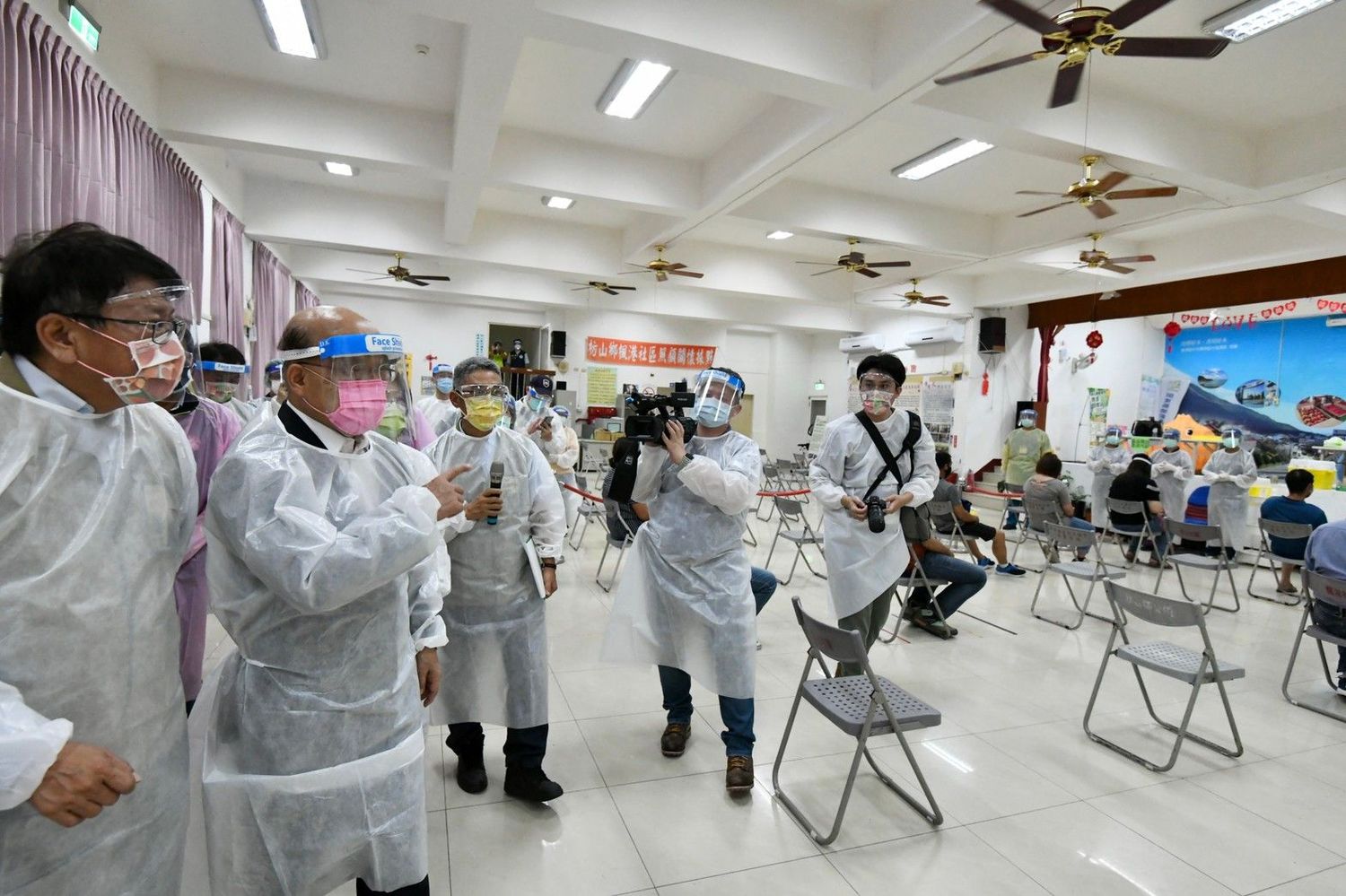 視察屏東Delta疫情 蘇揆籲民眾再忍14天換來正常生活