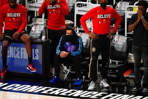 NBA／崔楊缺席第四戰　對公鹿掛免戰牌