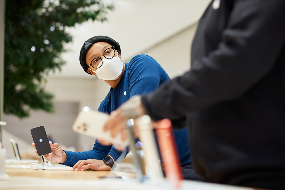 在家也能賣iPhone？蘋果測試讓門市人員遠距工作