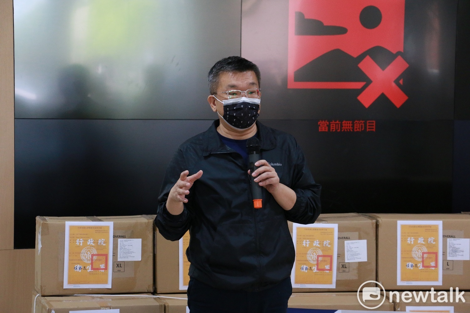 三級警戒不能跑攤  募集物資成蔡其昌的日常 今再送出千件防護衣