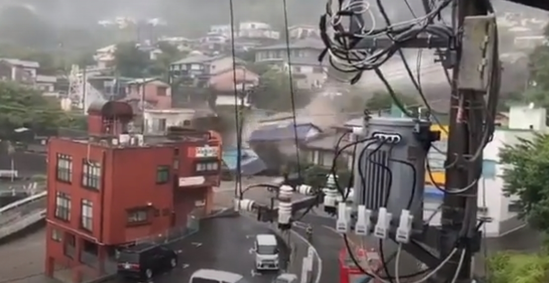 靜岡土石流搜救持續中 130棟房屋被沖毀 3死、仍有80人下落不明