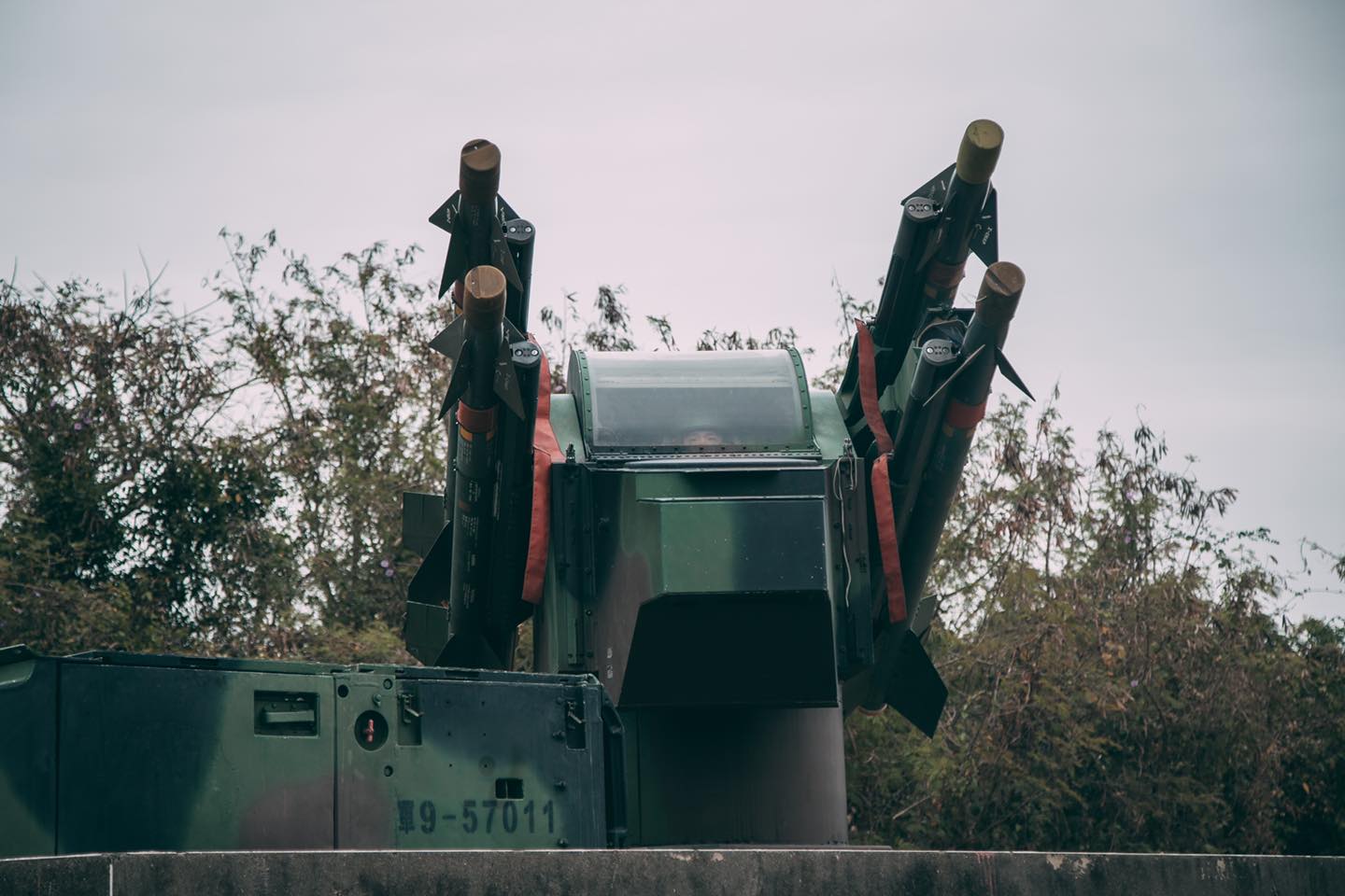 整軍備戰》機動防空！陸戰隊防空 DMS雙聯裝刺針「半懸空」引矚目