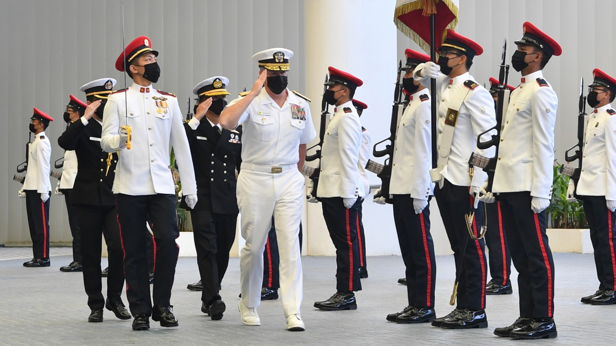 美太平洋艦隊司令訪新加坡 重申長期防衛夥伴關係