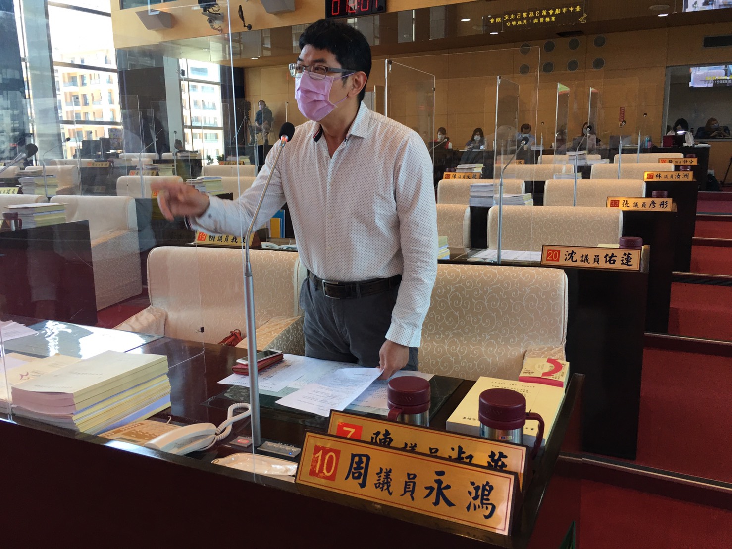 疫苗僧多粥少 中市議員周永鴻提「扶老攜幼」建立防疫網
