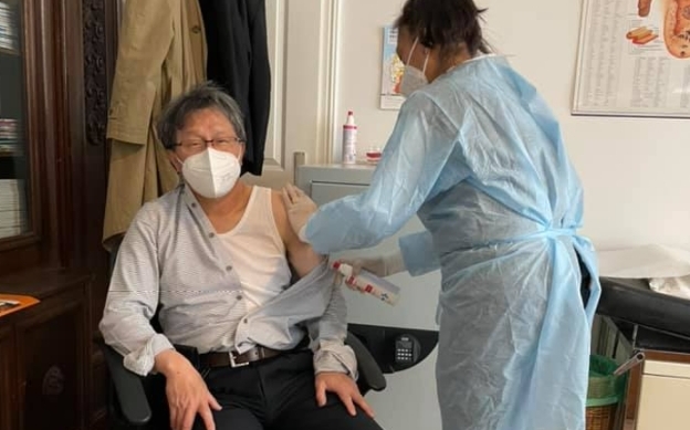 謝志偉分享打兩劑AZ心得 手抖心臟碰碰跳原因竟是「台德航空恊議」 | 國際 - Vimarsana News