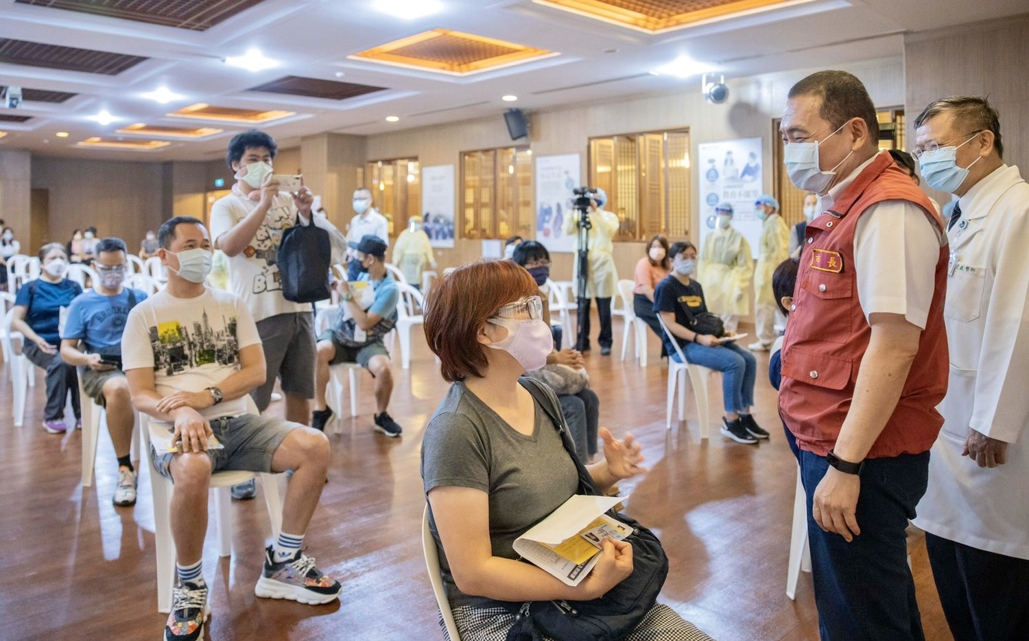 新北國小教職員接種專案今起開打 市府：第一階段造冊2萬人分4天施打 | 社會 - Vimarsana News