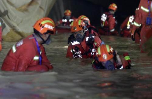 珠海隧道滲水事故救援現場。   圖：翻攝自騰訊網