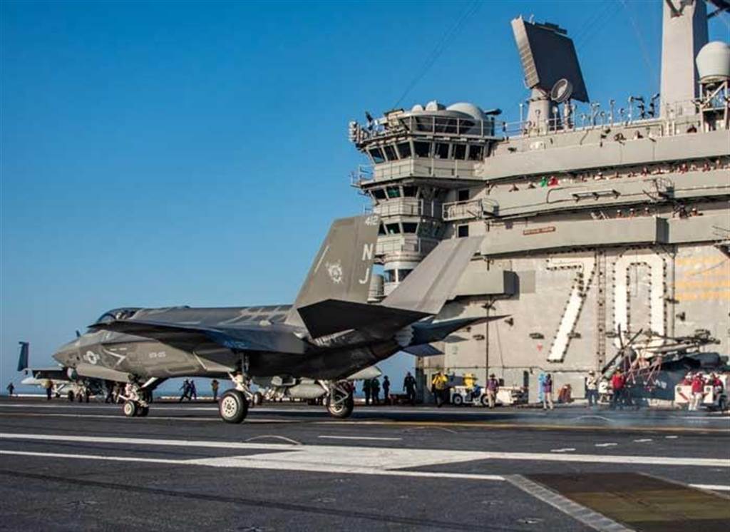 卡爾文森號搭載F-35C戰機。   圖：翻攝美國海軍官網