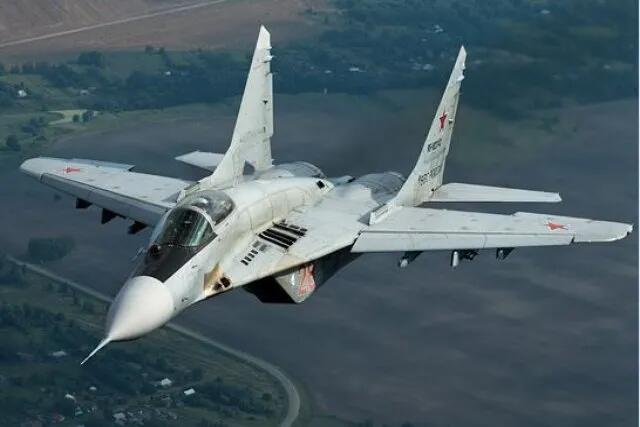俄羅斯「米格-29」戰鬥機傳18日於在俄羅斯南部靶場附近墜毀。   圖：翻攝環球網