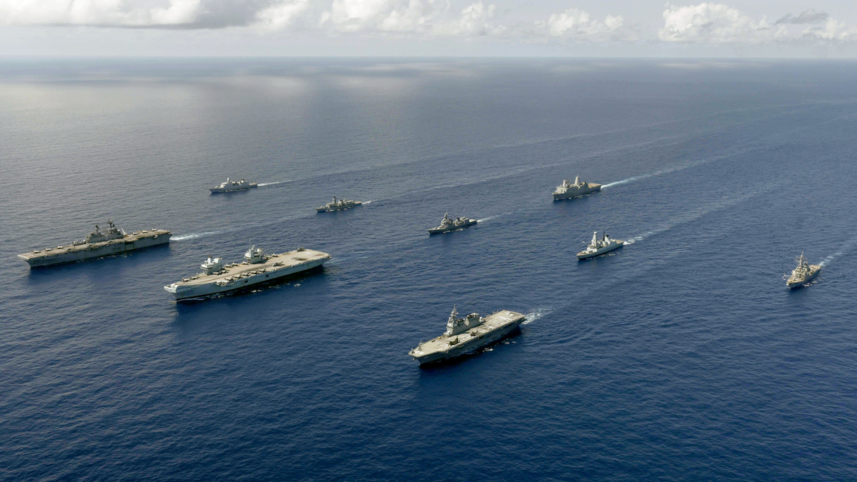 美日英荷四國9條艦艇編隊航行。   圖：翻攝U.S. Pacific Fleet推特