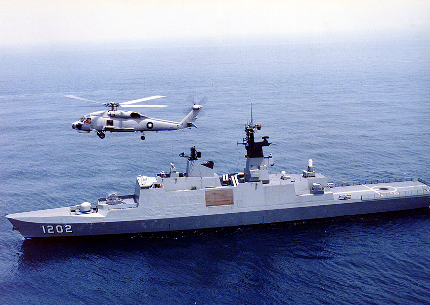 康定級巡防艦，主要執行台灣海峽周遭防空、反潛、護航、反封鎖及聯合水面截擊作戰。   圖：擷取自維基百科