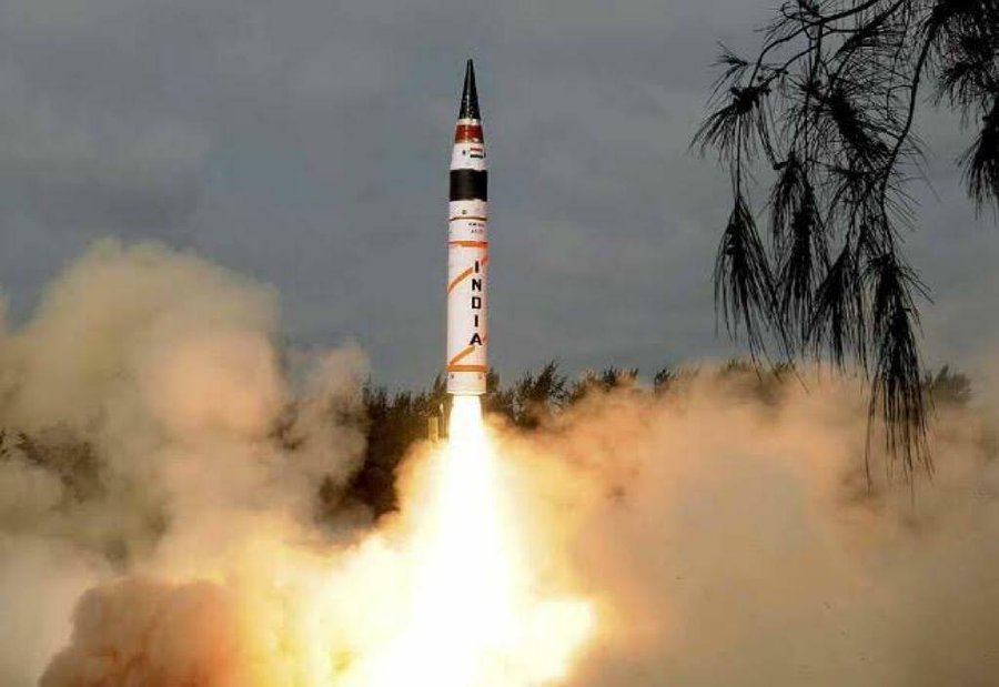 印度昨(27日)晚間再度成功試射「烈火-5」（Agni-5）洲際彈道飛彈。   圖 : 翻攝 Arjun Munda推特