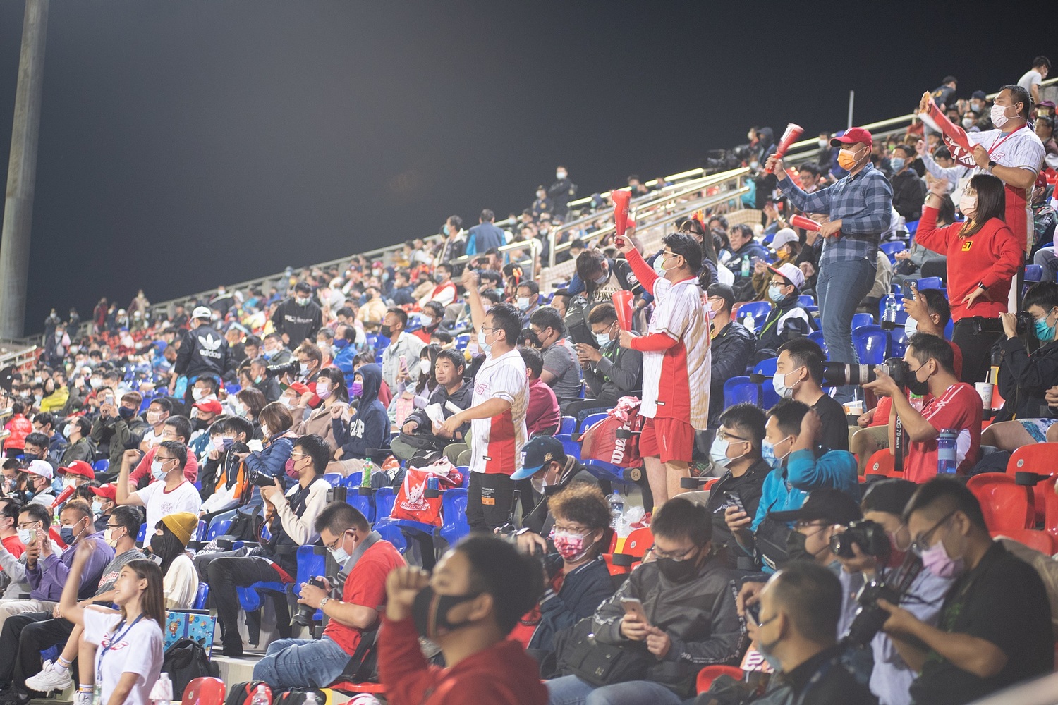 2021年中華職棒在嘉義市開打，球迷非常捧場。   圖：嘉義市政府/提供