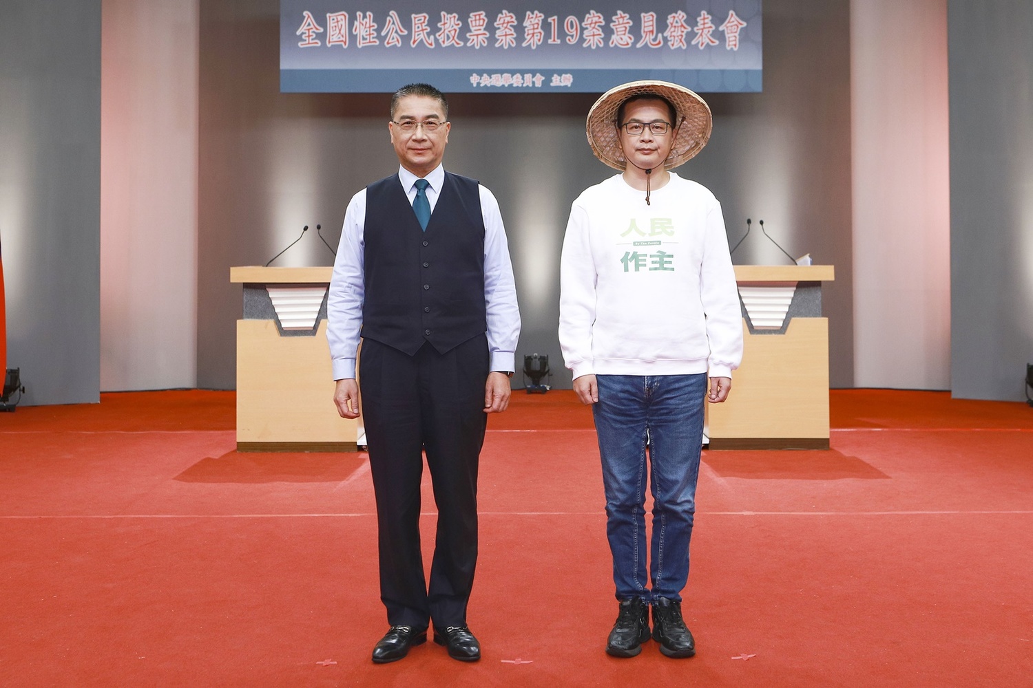 內政部長徐國勇與台北市議員羅智強。   圖：中選會 / 提供