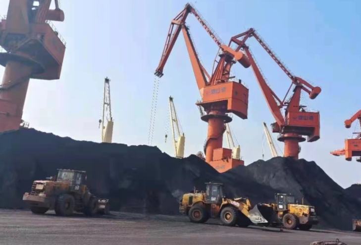 中國煤荒讓煤炭價格暴漲。   圖 : 翻攝自微博