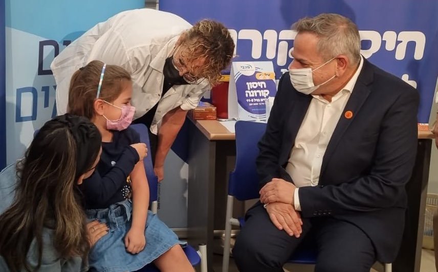打了3針輝瑞疫苗還是確診 以色列2醫師感染Omicron | 國際 |