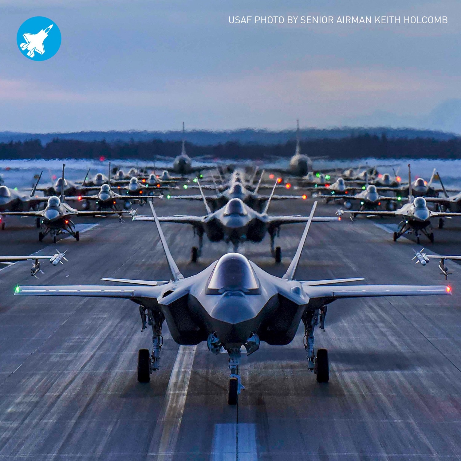 洛克希德馬丁公司生產的F-35閃電II戰鬥機(圖中)。   圖：翻攝自洛克希德馬丁F-35臉書