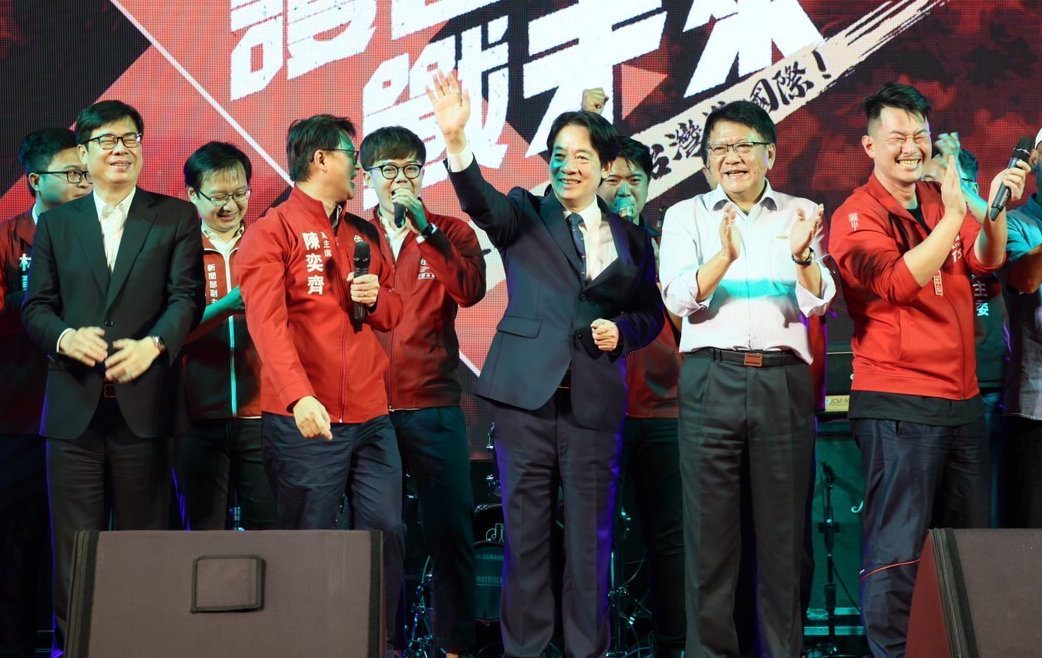 賴清德(中) 、陳其邁(左一)、潘孟安(右二)助講。   圖：台灣基進提提供