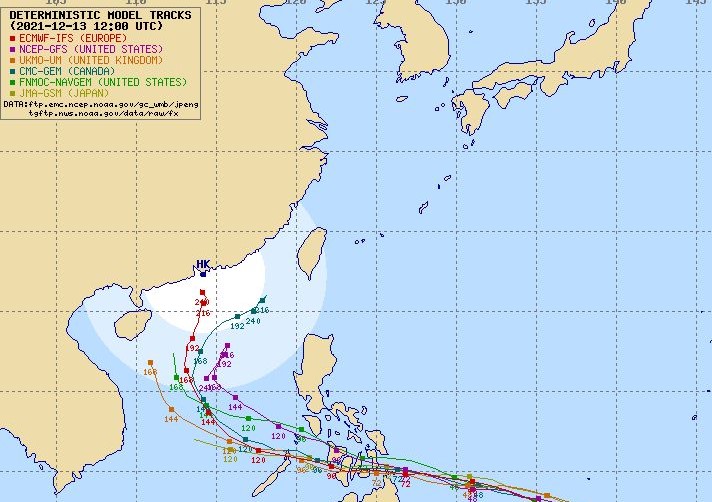 氣象專家吳德榮表示，根據各國模式模擬，雷伊颱風將在南海大迴轉。   圖：翻攝自氣象網站typhoon2000