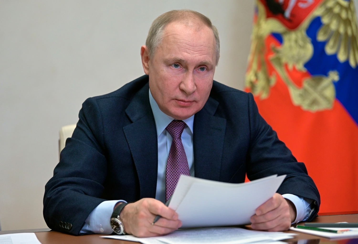 俄羅斯總統普丁於21日晚簽署關於承認烏克蘭東部的「頓涅茨克人民共和國」、「盧甘斯克人民共和國」的命令。   圖：達志影像／美聯社