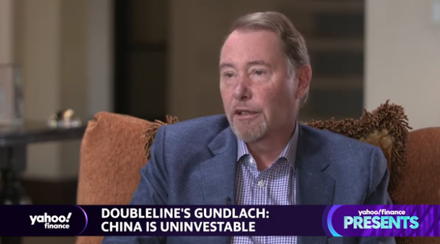 美國新「債券天王」DoubleLine公司執行長岡拉克受訪時表示，不相信中國的數據，而且在中國的投資可能會被沒收，這是有風險的。   圖：翻攝自Yahoo Finance推特