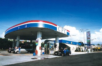 台灣中油宣布明（8/15）日起國內汽、柴油各調降0.2元。   圖：台灣中油/提供