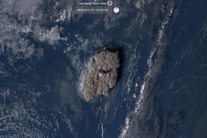 南太平洋島國東加附近的海底火山爆發，東加人透露國王已動用軍隊救災。   圖：達志影像/美聯社
