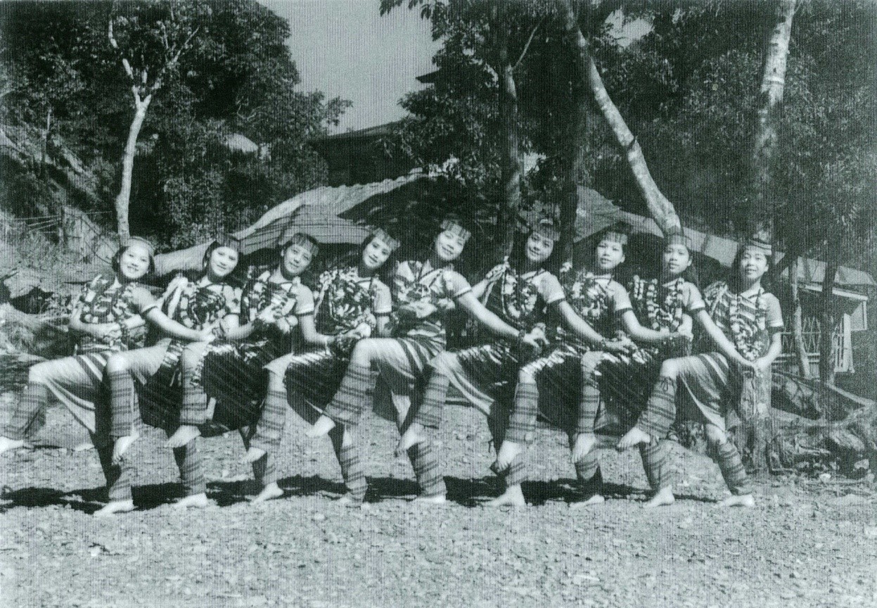 特展展出民國50年代南勢溪旁的「清流園」歌舞表演場景。   圖：新北市原民局提供
