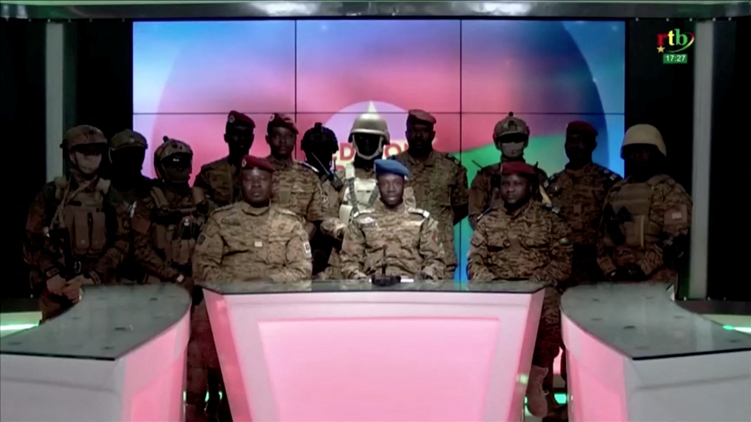 布吉納法索軍方組織宣布和平奪權，   圖：達志影像／路透社