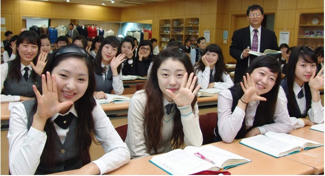 韓國的中學生。   圖 : 翻攝自環球網