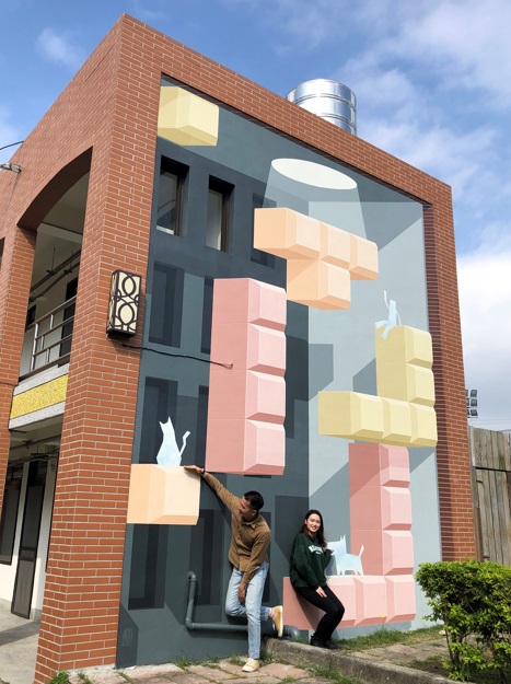 邀請民眾來435新月紅樓《Tetris俄羅斯方塊3D彩繪牆》拍下最有趣的互動合照。   圖：新北市文化局提供