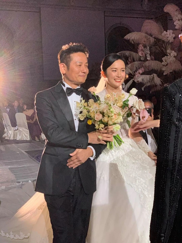 徐乃麟新手阿公報到！徐新洋公開兄妹舊照曝喜訊