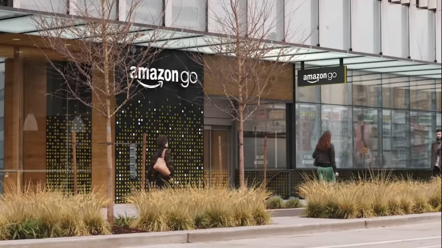 amazon即將關閉68家實體零售店。   圖：翻攝自amazon YouTube