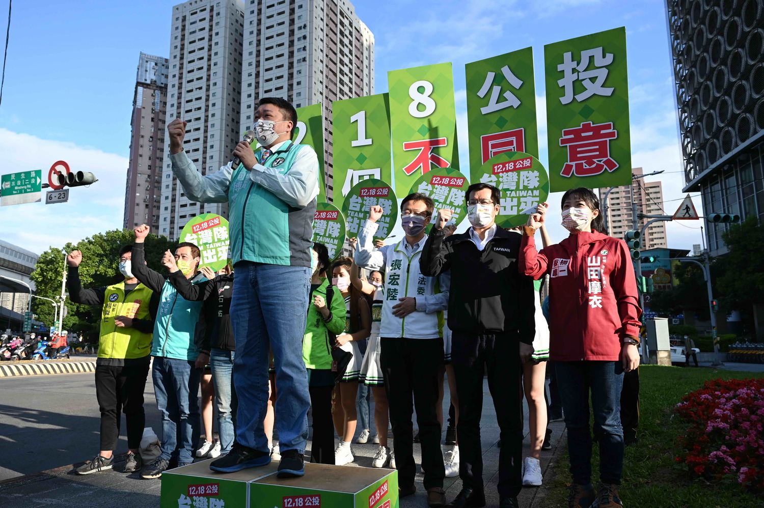幕後/何博文棄選連任市議員  未來發展直接衝擊羅致政、張宏陸