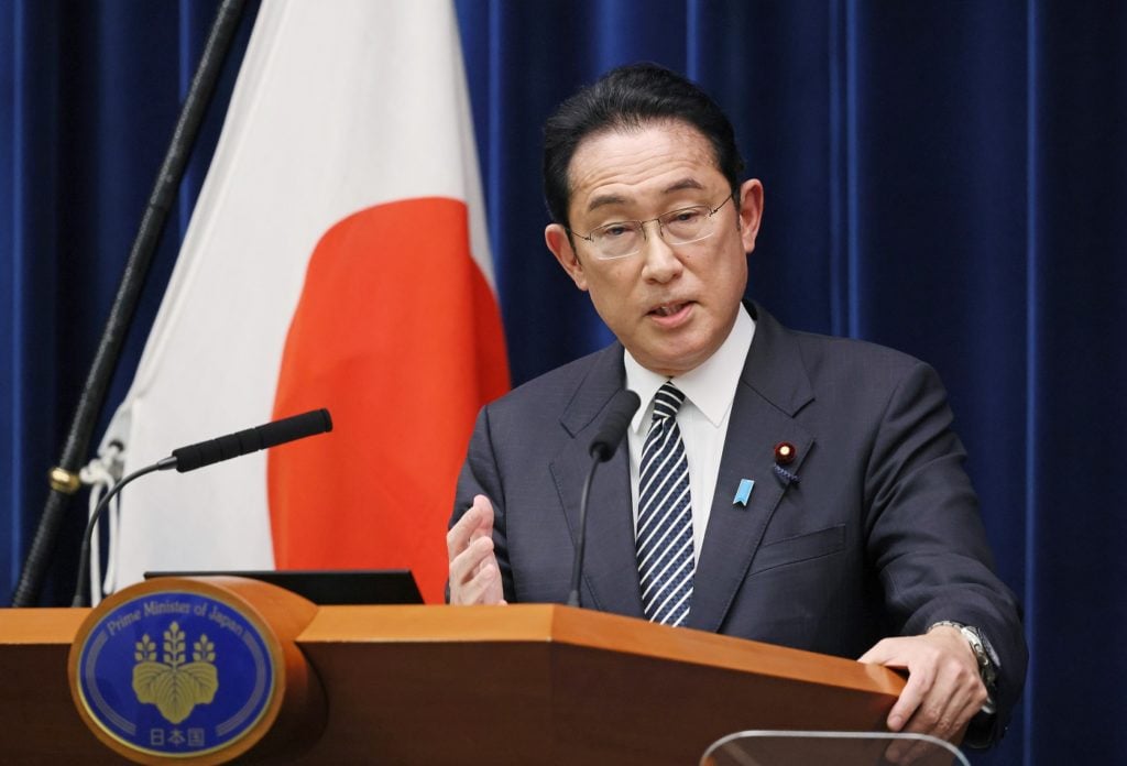 日本首相岸田文雄強調，日本反對以武力單邊改變現狀，他主張亞洲應該建立一個奠基在法治基礎上的自由開放秩序。   圖：翻攝自岸田文雄臉書