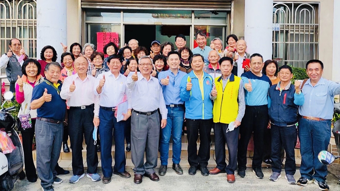陳以信批台南長者健保補助排六都末位 嗆民進黨做不到就換國民黨來