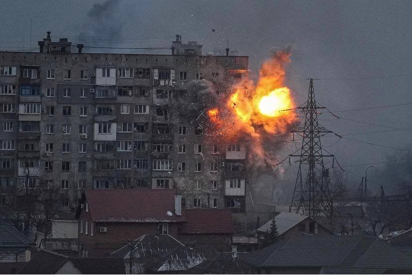 東部城市馬里烏波爾（Mariupol）遭俄軍轟炸。   圖：翻攝自Promote Ukraine推特