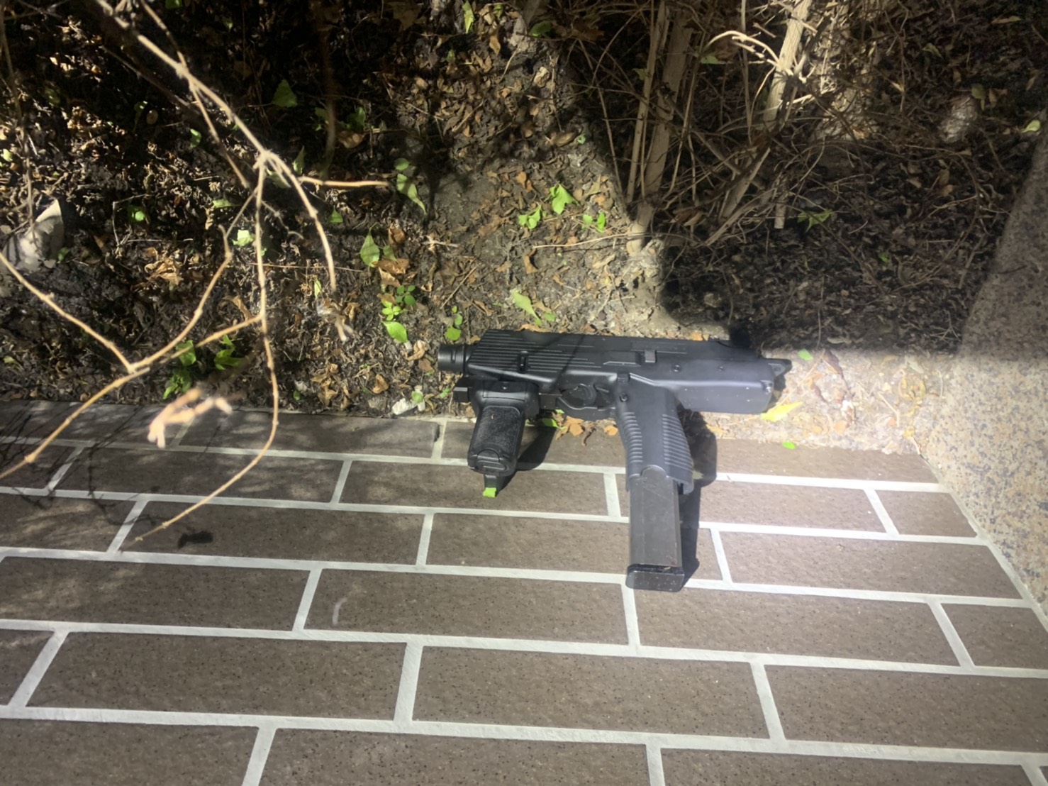疑投資糾紛火鍋開槍傷人 高市警不到4小時迅速逮人破案