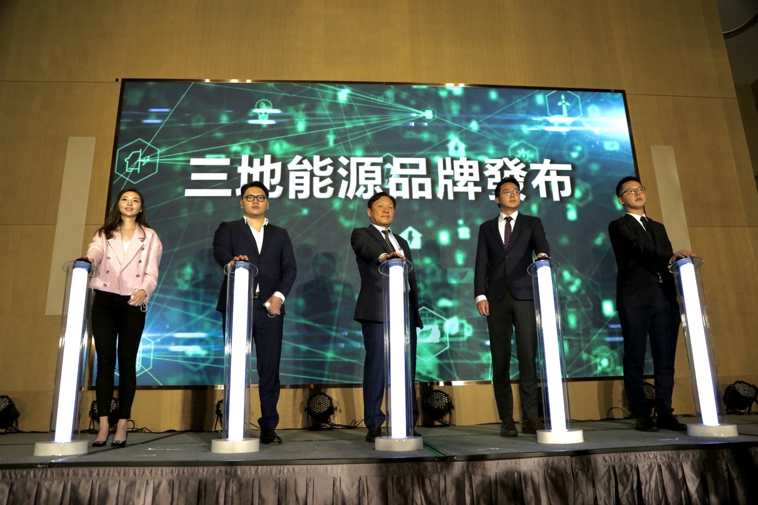 綠電時代來臨! 三地能源聯貸案刷新多項紀錄 全面拓展綠能版圖