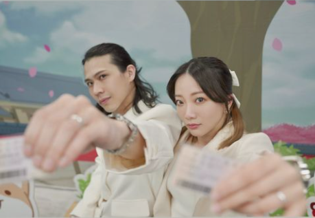 《黑澀會》玉兔甜嫁「導演男友」！曬超閃合照宣布：我結婚了