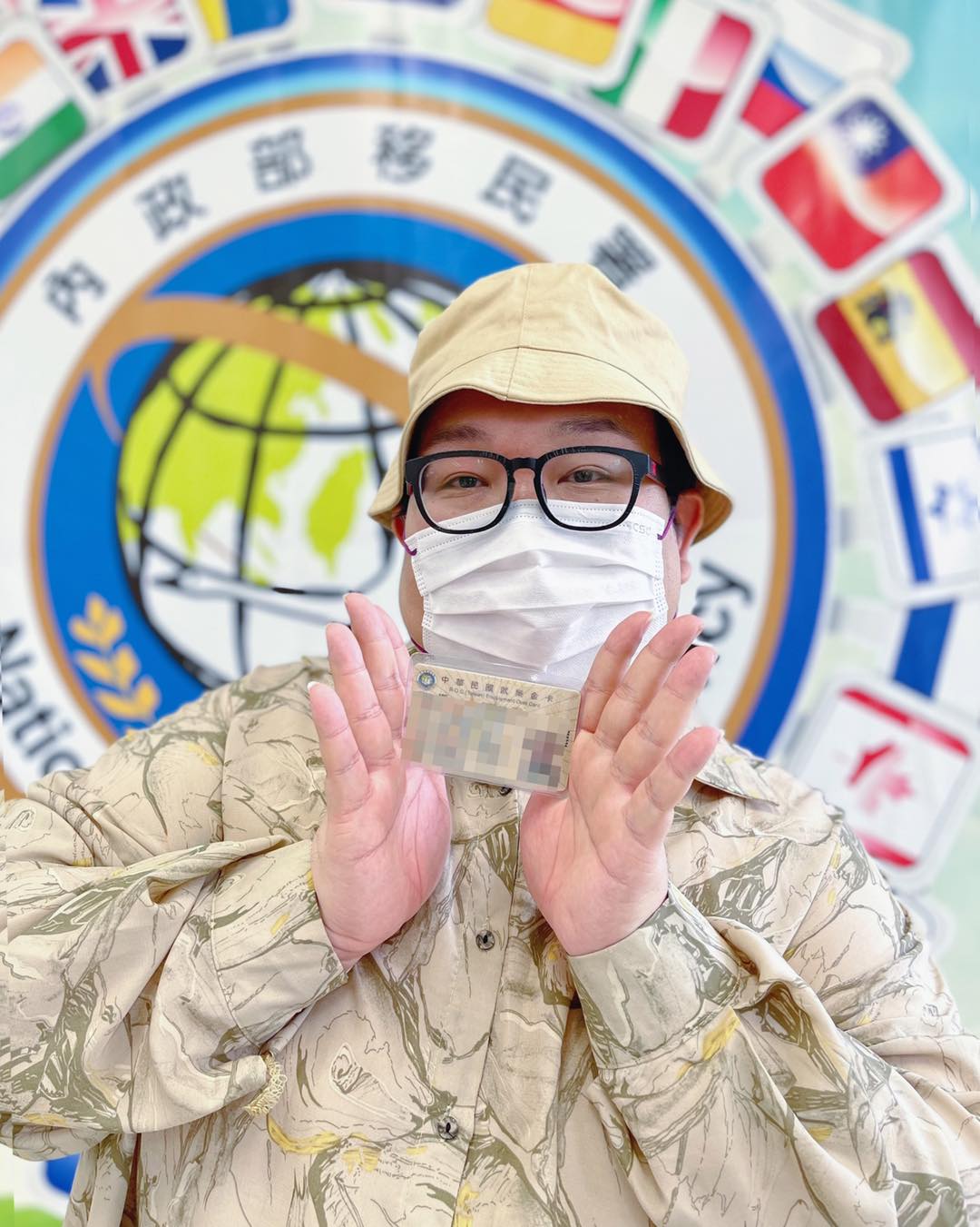 拿到「台灣金卡」！泰國娘娘開心曬照：死皮賴臉不走了