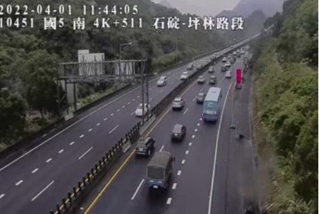 清明連假前最後1個上班日！國5南向「時速僅33公里」恐塞到半夜