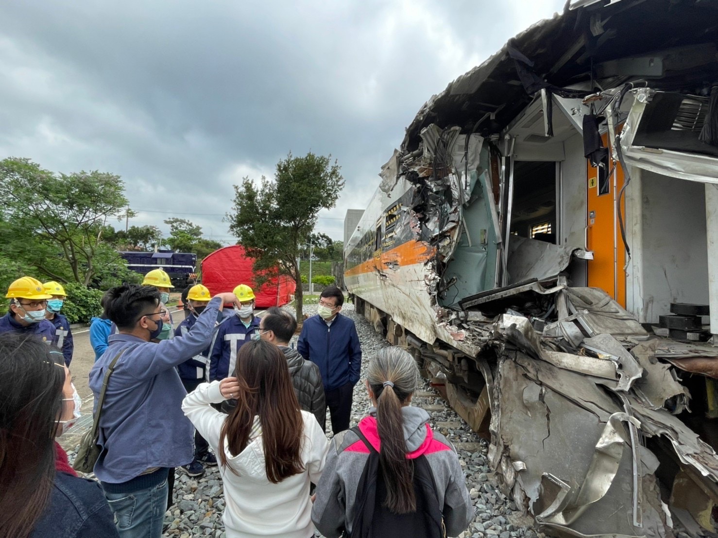太魯閣號事故週年！2撞毀車廂安置「富岡基地」現場畫面曝光