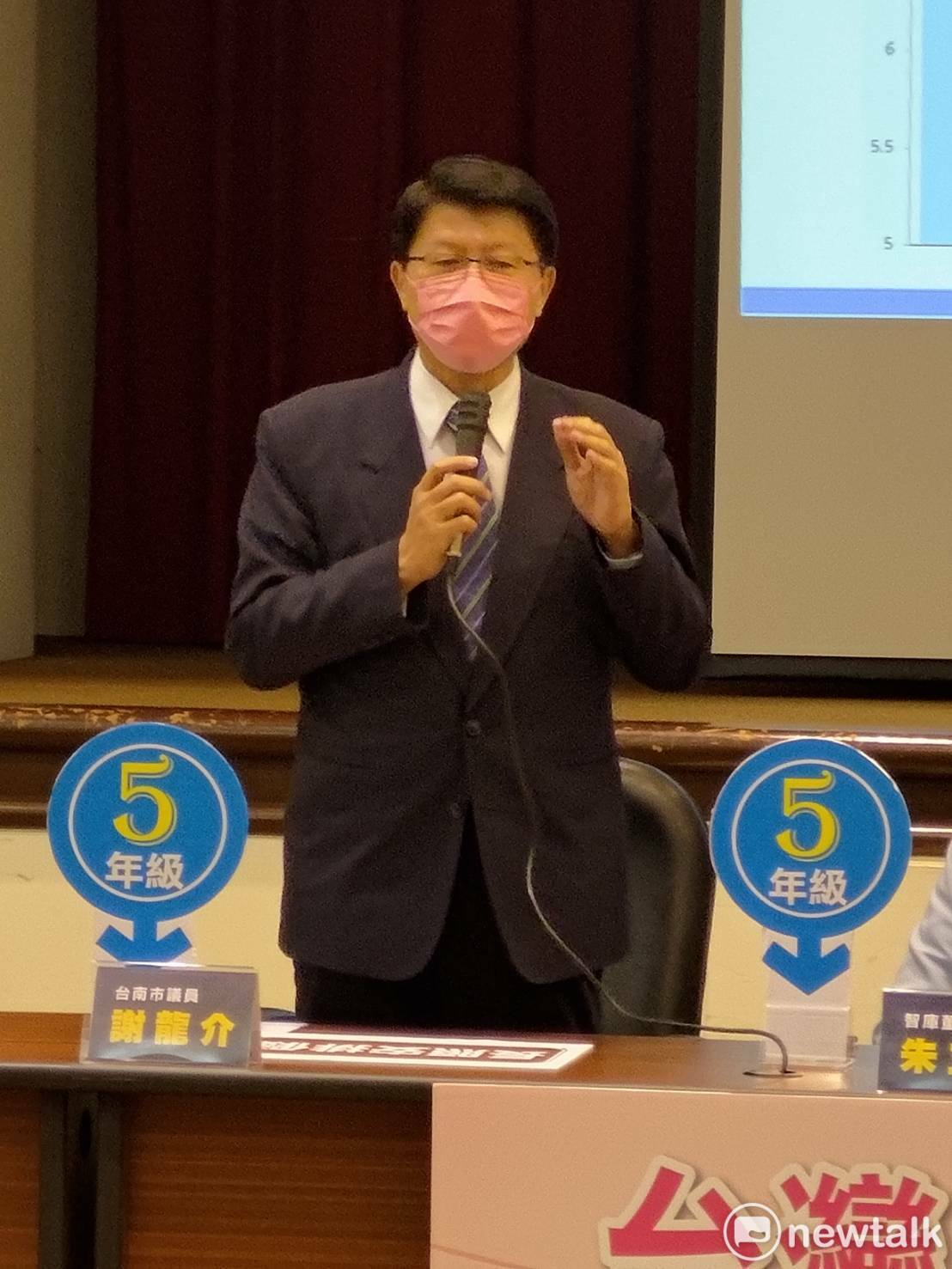 議員評鑑被列待觀察 謝龍介怒：批評的人拿什麼跟我比