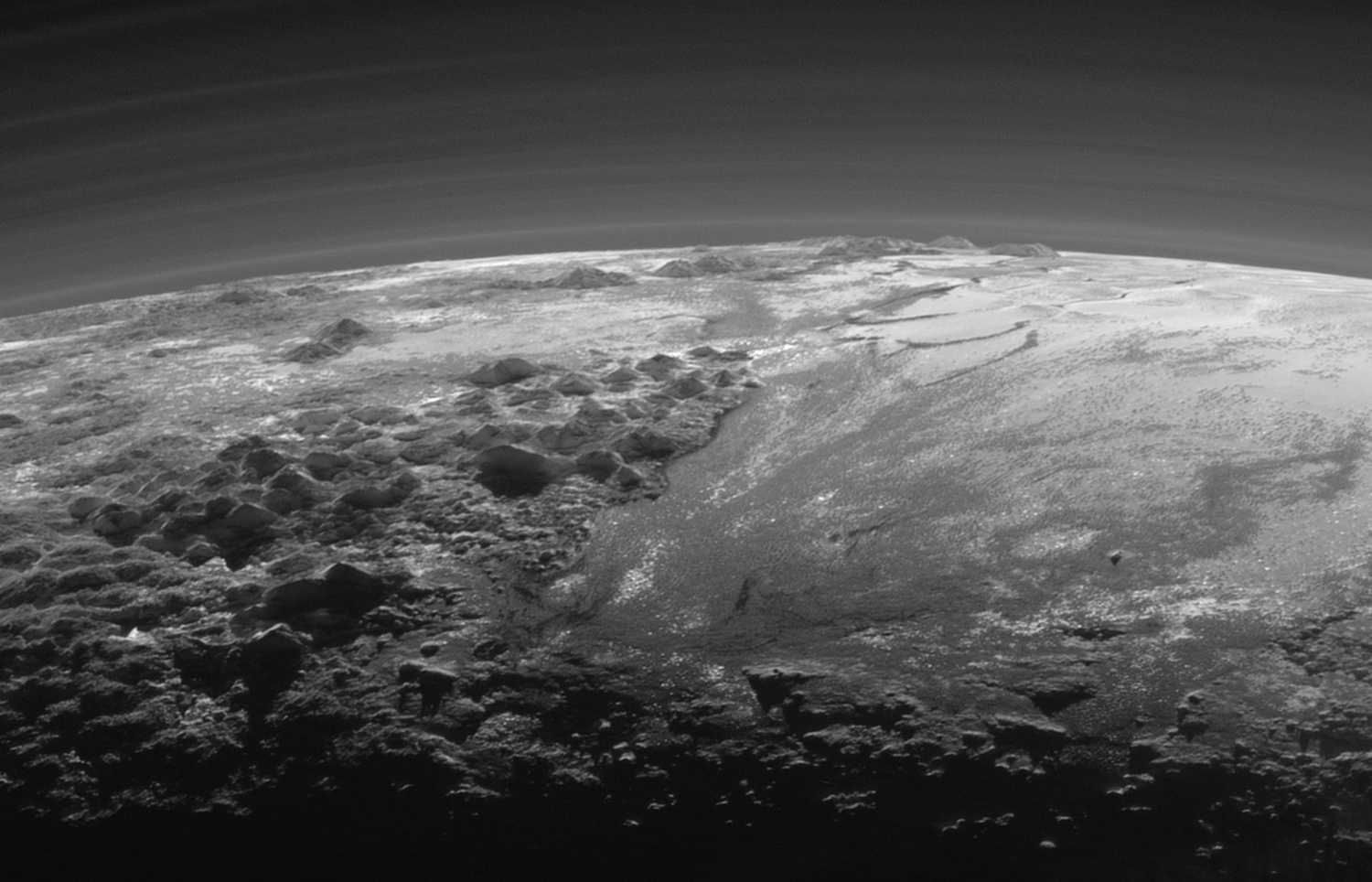 太陽系就有外星生命存在? 科學家在冥王星發現多個巨型冰火山