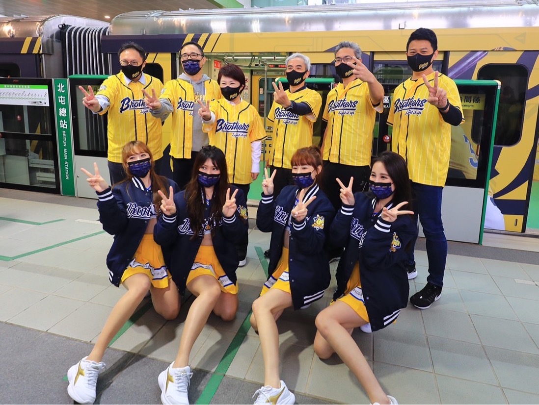 對中信兄弟二連霸充滿信心 盧秀燕邀賴神參加封王遊行
