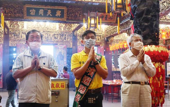 屏縣長初選當大選打 曹啟鴻批：跟當年的國民黨有什麼兩樣？