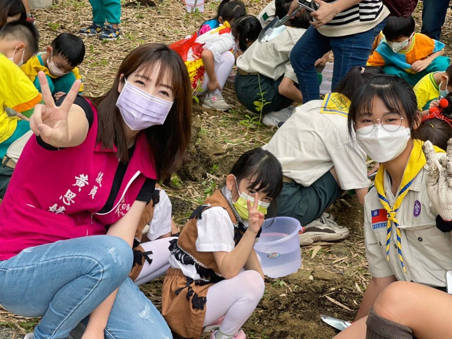 點將錄》夜間處理浪浪後事 嘉市議員黃思婷：陪牠走最後一哩路