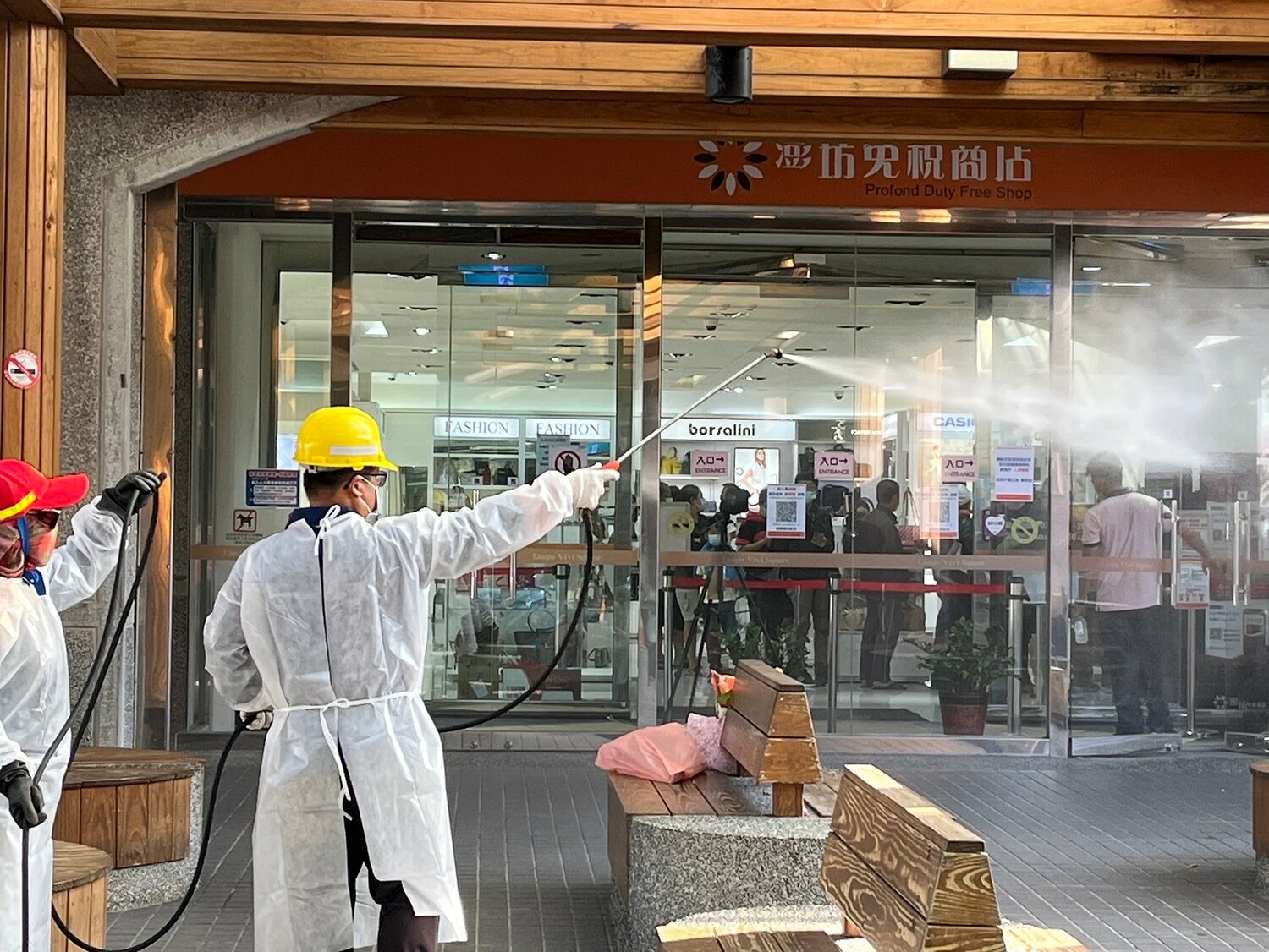 小琉球民眾怨「等了10小時才隔離」 屏縣府解釋是為了消毒