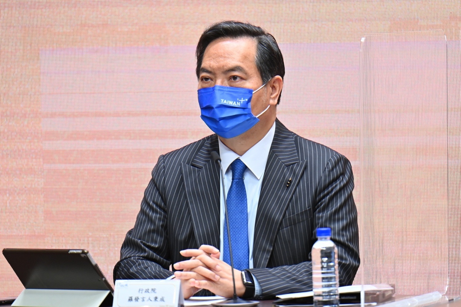 行政院和考試院共同核定 53餘萬退休軍公教退輔金今年7/1調增2%